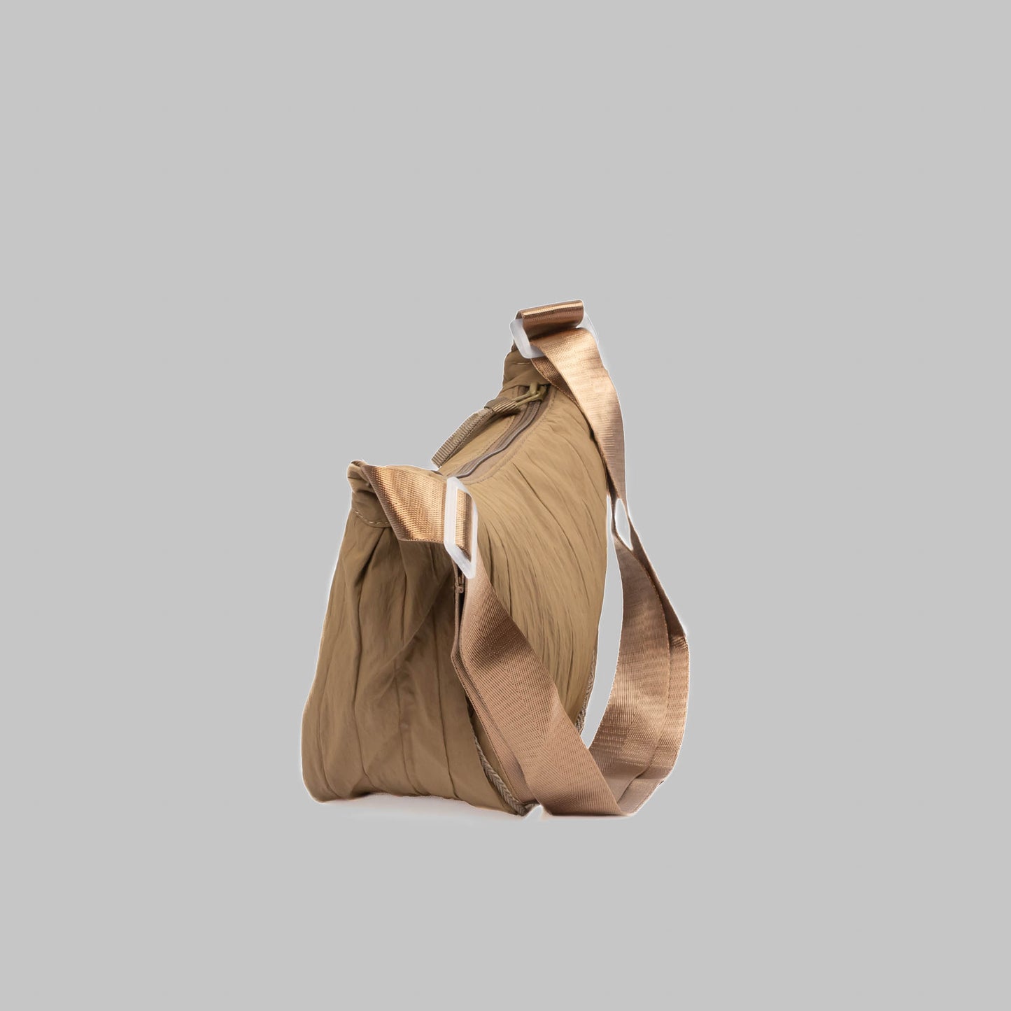 Geantă crossbody semilună - Maro