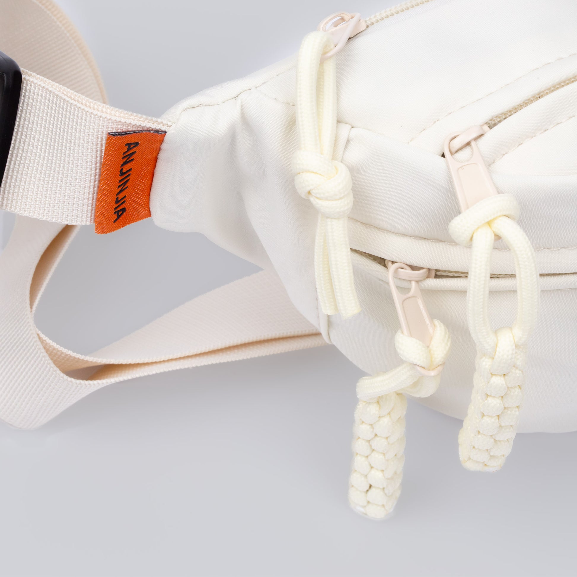 Geantă crossbody tip borsetă - Crem