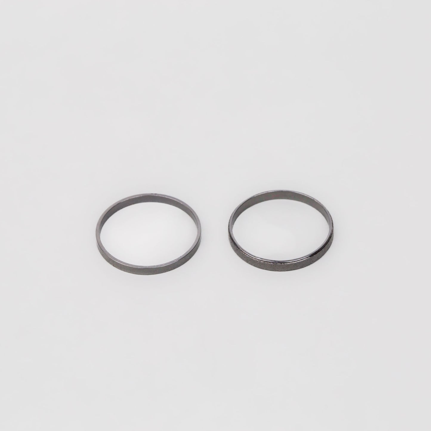 Inele simple în stil minimal, set 2 buc - Negru