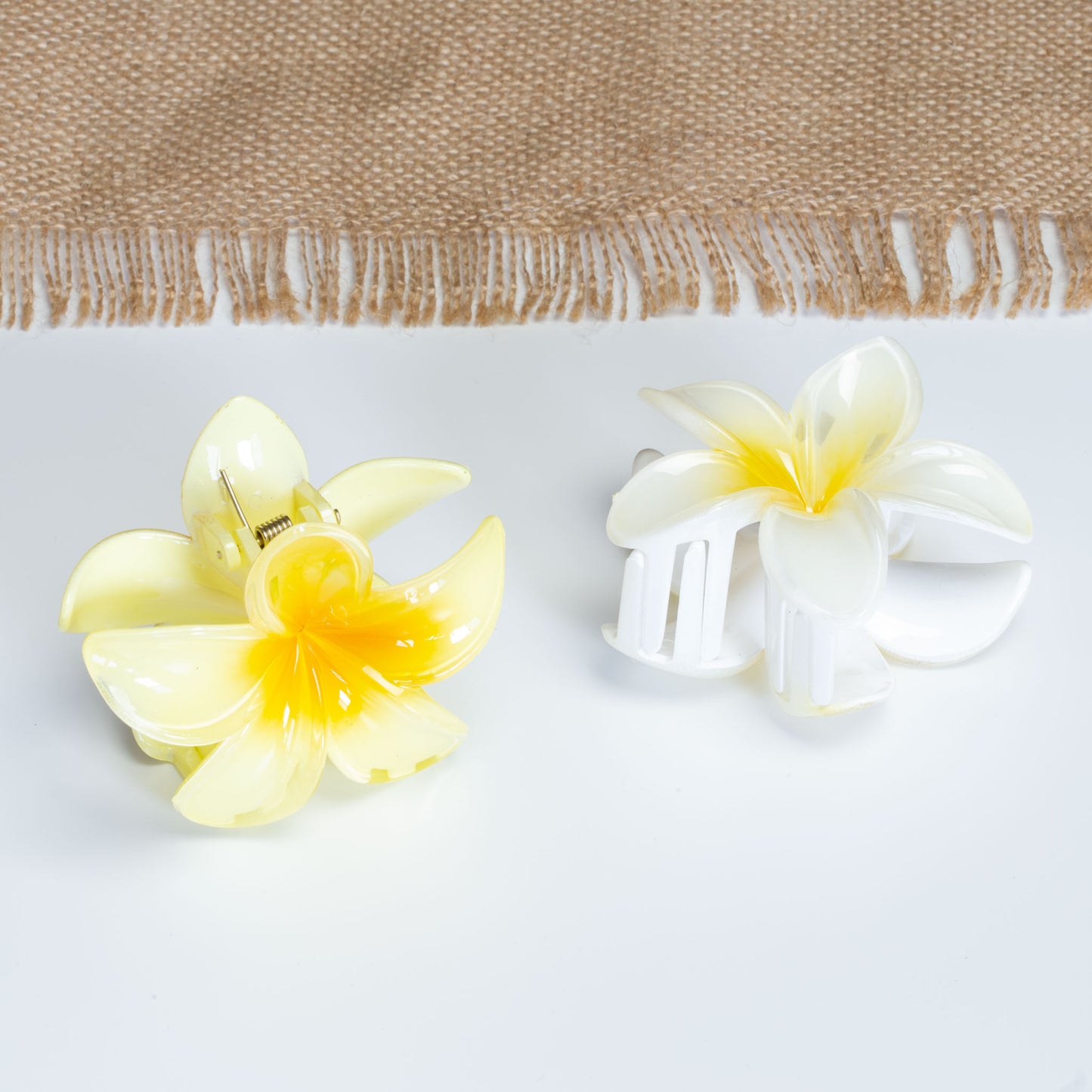 Set 2 clame păr în formă de floare Hawaii - Galben, Alb