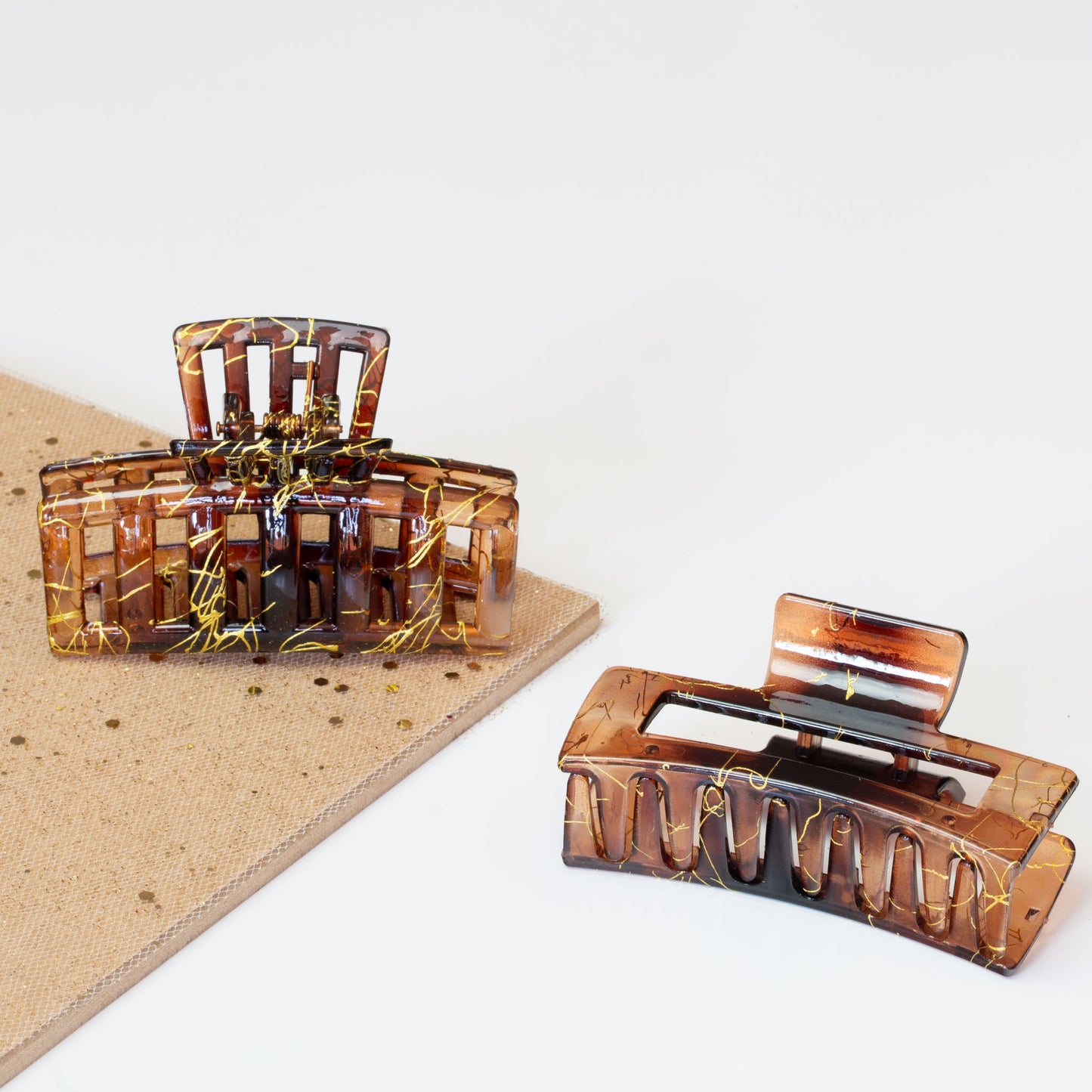 Set 2 clame păr mari dreptunghiulare cu accente aurii, textură lucioasă - Maro