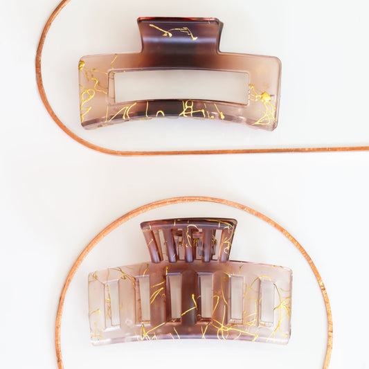 Set 2 clame păr mari dreptunghiulare cu accente aurii, textură mată - Caramel