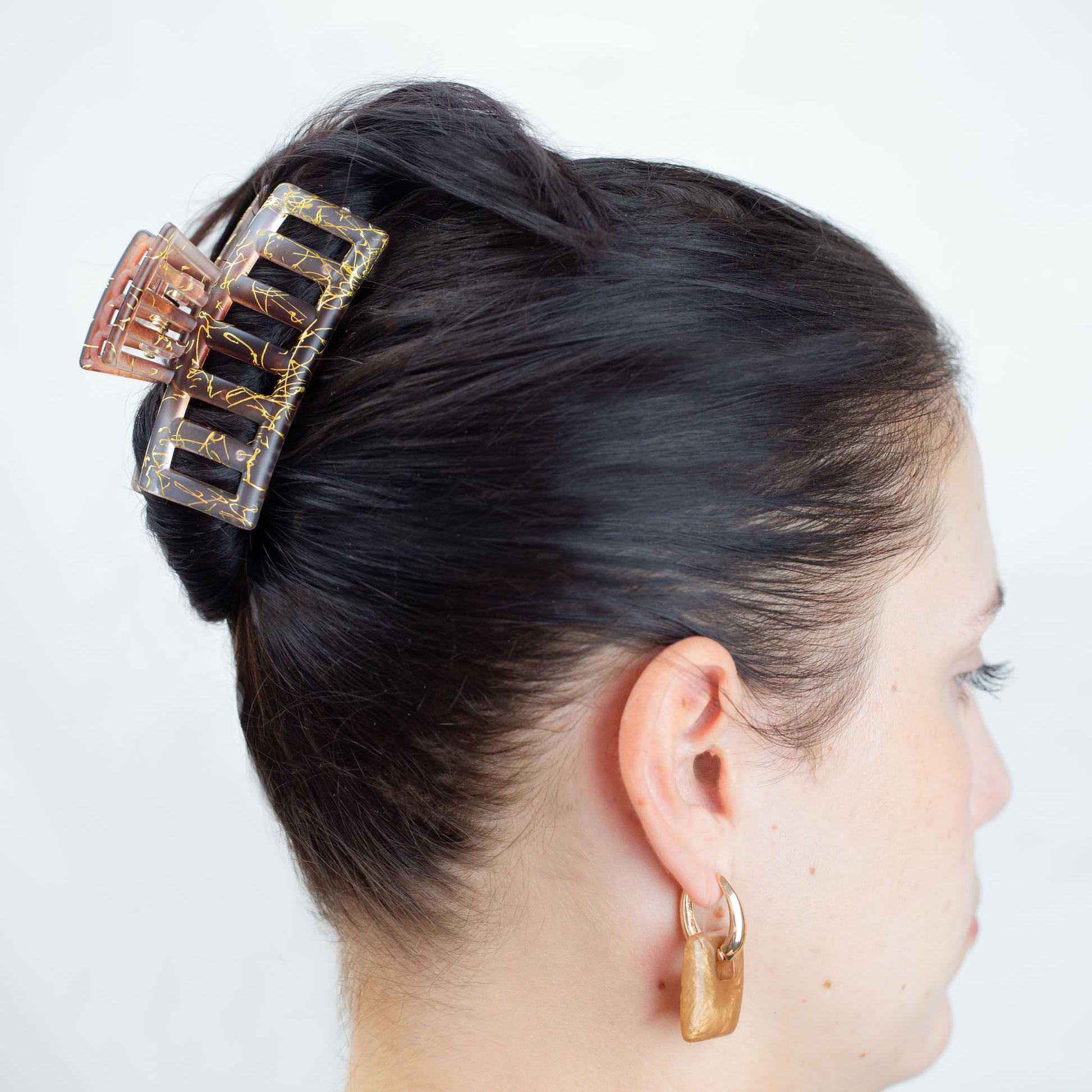Set 2 clame păr mari dreptunghiulare cu accente aurii, textură mată - Caramel