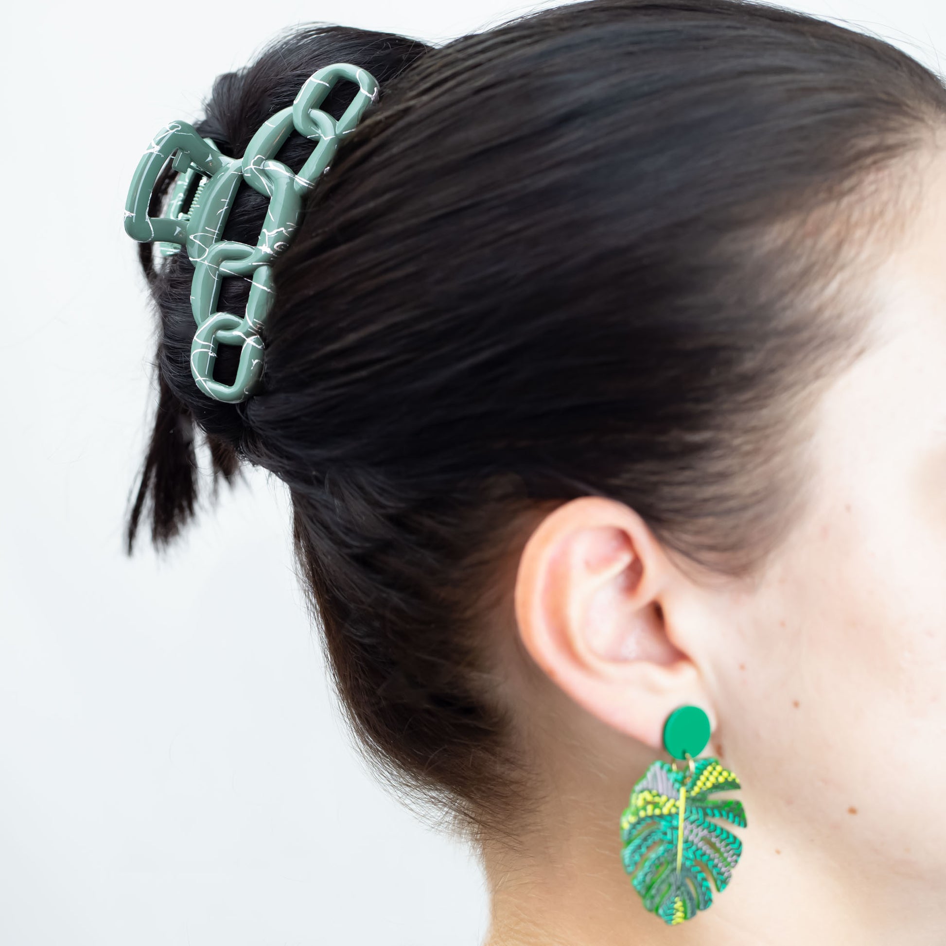 Set 2 clame păr mari în formă de zale cu accente argintii, textură lucioasă - Ocean Mix