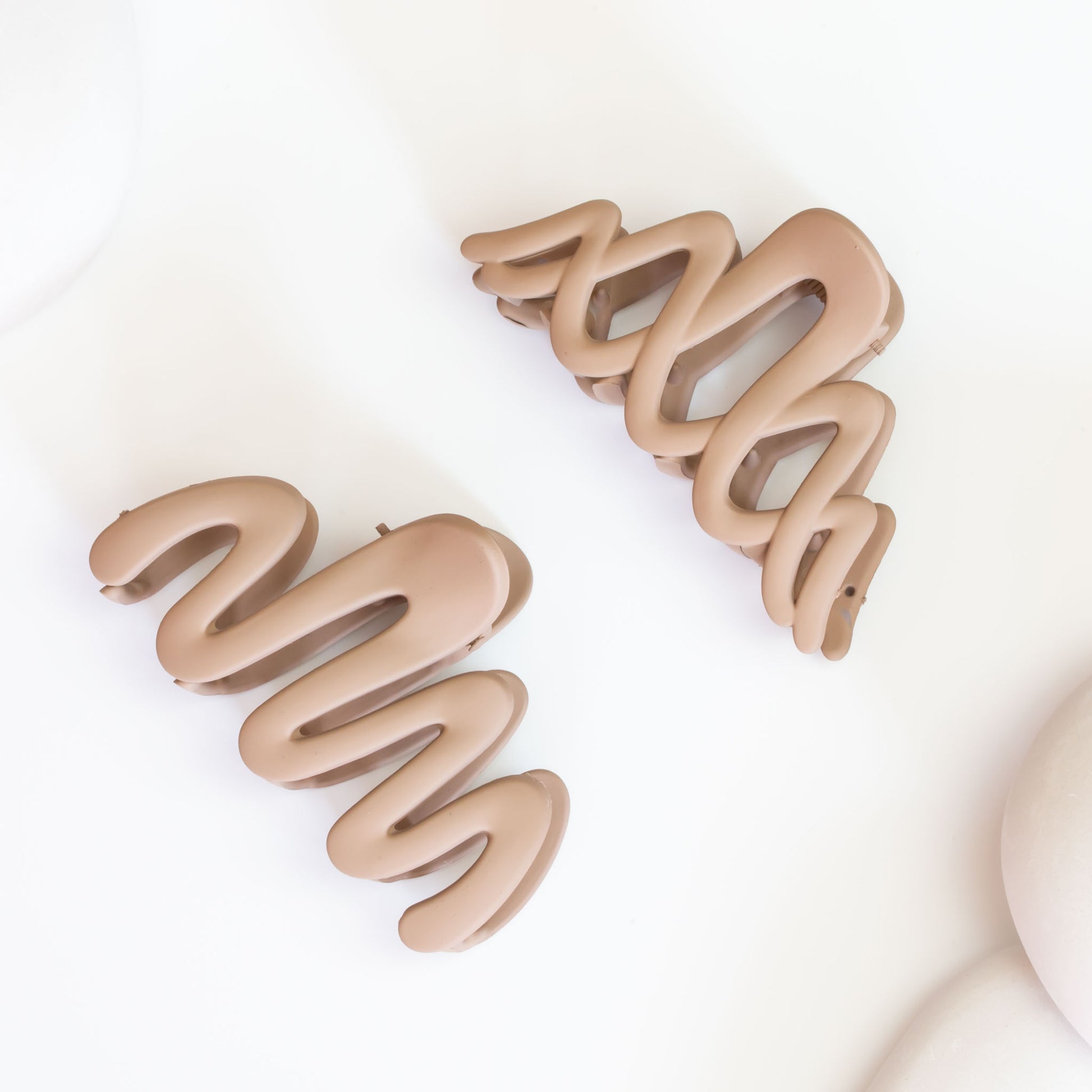 Set 2 clame păr progressive lines cu textură de silicon - Bej