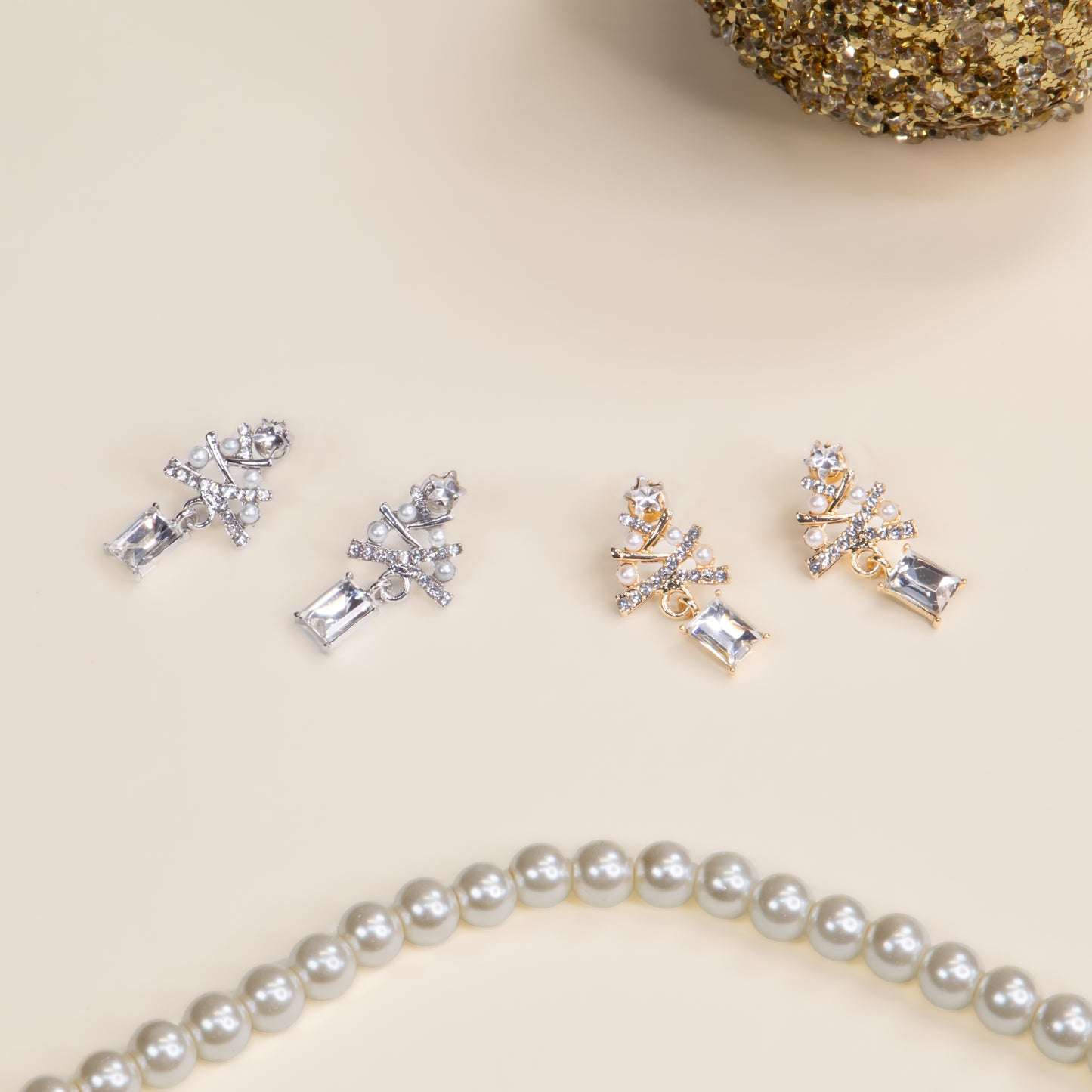 Set cercei cu motive de Crăciun Twinkle Trees, 2 perechi - Metallic Duo